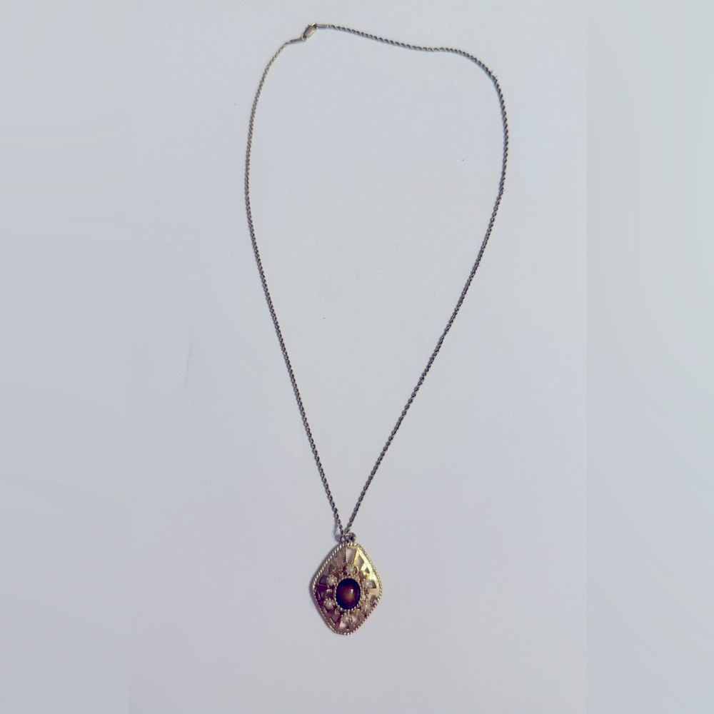 Sarah Coventry Gold Tone Necklace